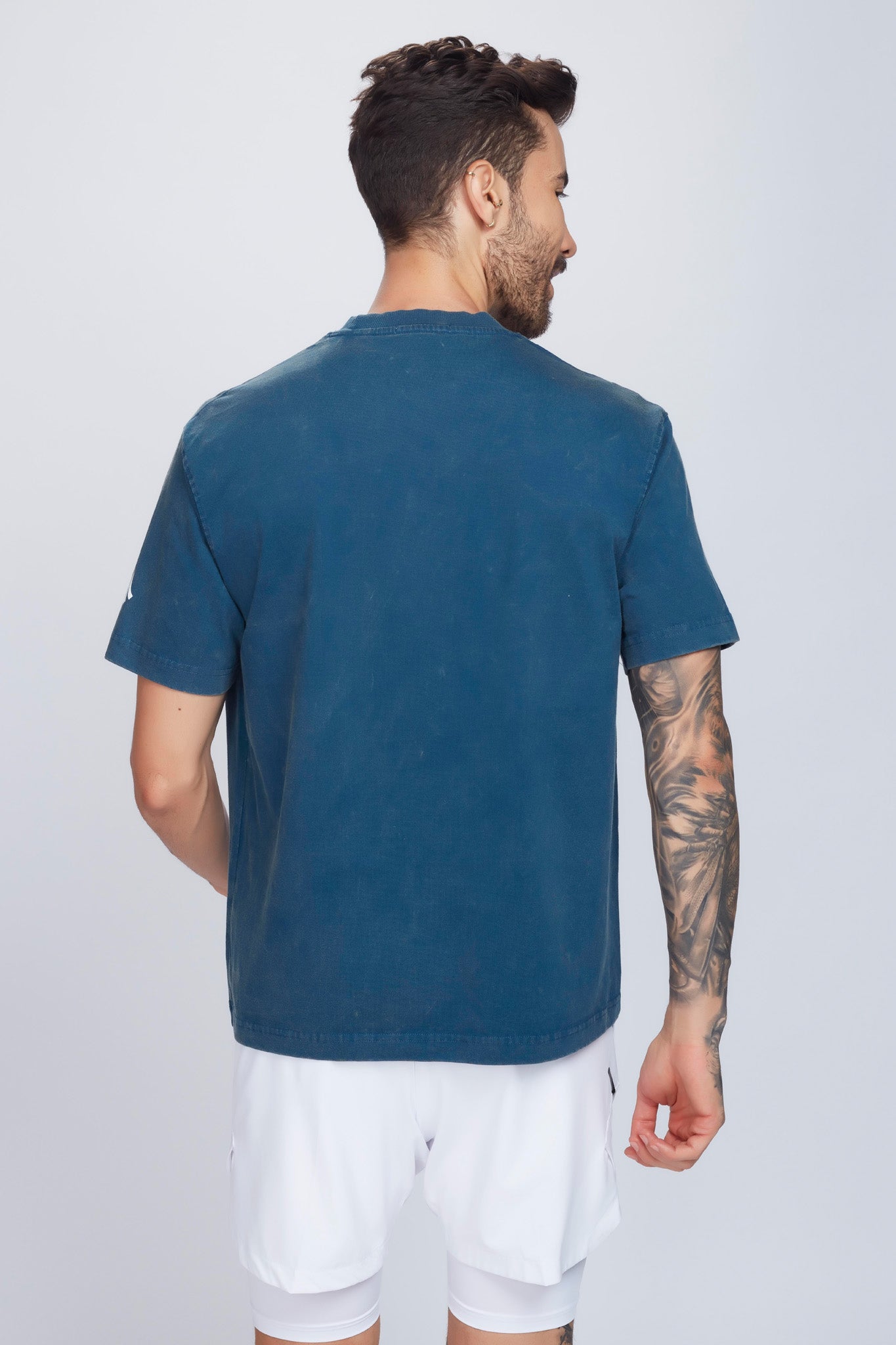 ados Regular size acid wash T-shirt